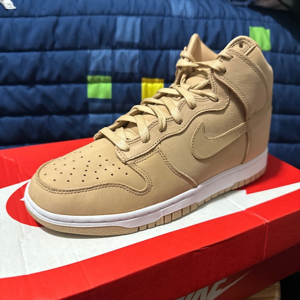 W Nike Dunk High